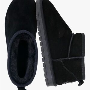 Elegant Black Suede Ankle Booties